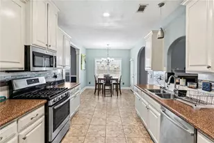 449 Glouchester Dr, Locust Grove, GA 30248 - Photo 6