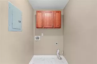 6740 Hill Creek Cove, Lithonia, GA 30058 - Photo 12