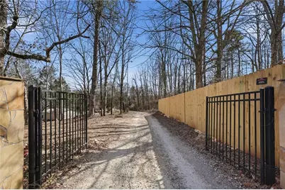 4005 Price Road, Gainesville, GA 30506 - Photo 2