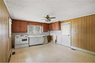 7232 E Cherokee Drive, Canton, GA 30115 - Photo 14