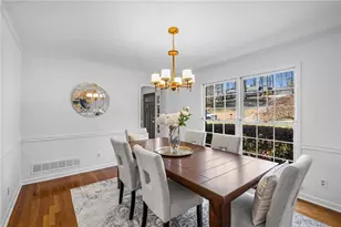 235 Abington Dr, Sandy Springs, GA 30328 - Photo 8