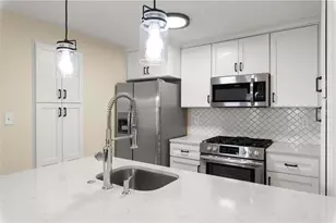 2182 River Heights Ct, Marietta, GA 30067 - Photo 8