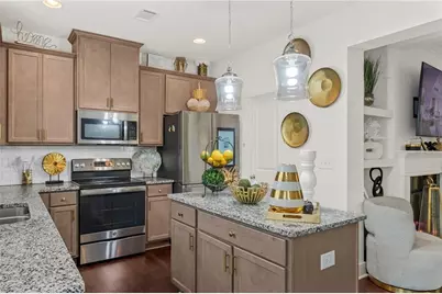 7653 Castle Avenue, Fairburn, GA 30213 - Photo 6