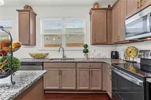 7653 Castle Ave, Fairburn, GA 30213 - Photo 8