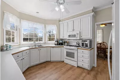 3592 Galdway Drive, Snellville, GA 30039 - Photo 4