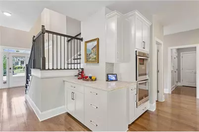 3909 Obryant Circle, Smyrna, GA 30082 - Photo 6