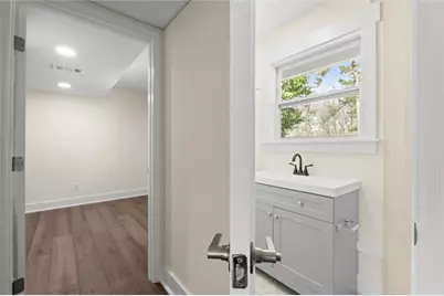 2903 Woodhollow Lane, Jonesboro, GA 30236 - Photo 18