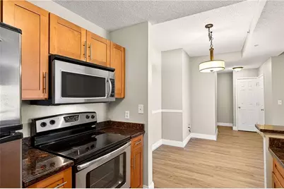 1074 Peachtree Walk NE #B212, Atlanta, GA 30309 - Photo 18