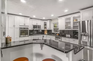 3860 Cardinal Dr, Tucker, GA 30084 - Photo 4