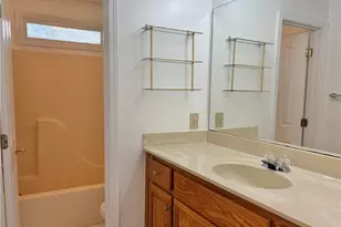 1040 Sunny Field Ct, Lawrenceville, GA 30043 - Photo 16