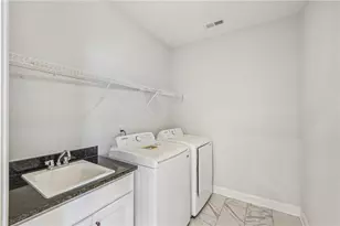 6130 Sweetbay Ln, Alpharetta, GA 30004 - Photo 18