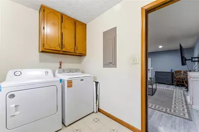 406 Hidden Valley Ct SE, Conyers, GA 30094 - Photo 10