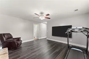 7219 Plum Creek Dr, Gainesville, GA 30507 - Photo 14