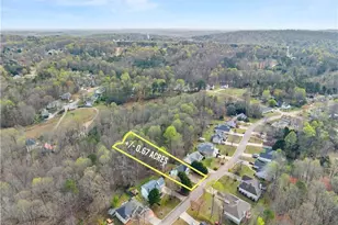 7219 Plum Creek Dr, Gainesville, GA 30507 - Photo 2