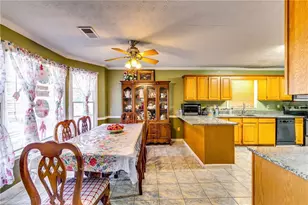 1245 Shamrock Hill Cir, Loganville, GA 30052 - Photo 10