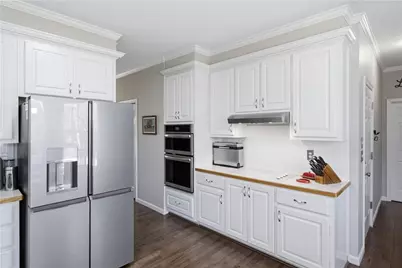 1640 Pinetree Pass Lane SW, Lilburn, GA 30047 - Photo 18