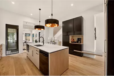 787 Bonaventure Avenue NE, Atlanta, GA 30306 - Photo 8