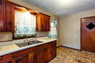 2243 Mark Trail, Decatur, GA 30032 - Photo 4