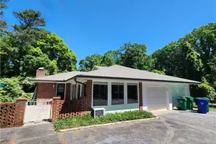 2324 Clairmont Road NE, Atlanta, GA 30329 - Photo 18