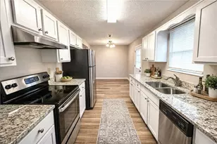 9161 Fairway Ct, Riverdale, GA 30274 - Photo 2