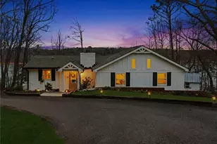 214 Sugar Cane Dr, Hartwell, GA 30643 - Photo 1