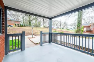 1652 Brewer Blvd SW, Atlanta, GA 30310 - Photo 6