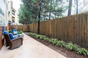 424 Lindbergh Drive NE, Atlanta, GA 30305 - Photo 2