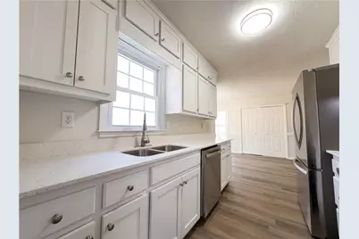 135 Forest Lake Way, Fayetteville, GA 30215 - Photo 18