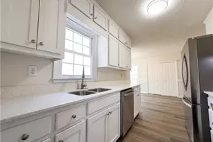 135 Forest Lake Way, Fayetteville, GA 30215 - Photo 18