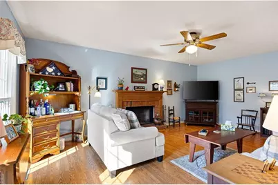2093 Halfmoon Bluff NW, Kennesaw, GA 30152 - Photo 4