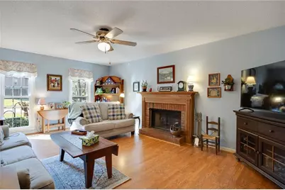 2093 Halfmoon Bluff NW, Kennesaw, GA 30152 - Photo 8