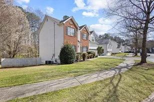 1380 Commonwealth Ln, Grayson, GA 30017 - Photo 4