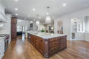 3594 Tuxedo Ct, Atlanta, GA 30305 - Photo 8