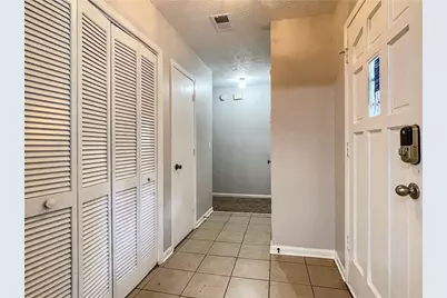 2217 Lowtrail Court, Lithonia, GA 30058 - Photo 12