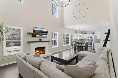 4405 Red Rock Point, Suwanee, GA 30024 - Photo 2