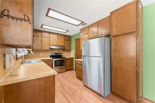 4691 Lucerne Valley Rd SW, Lilburn, GA 30047 - Photo 12