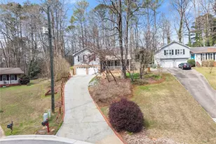 4691 Lucerne Valley Rd SW, Lilburn, GA 30047 - Photo 6