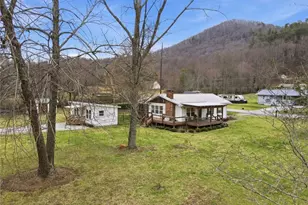 21 McIntosh Ln, Rabun Gap, GA 30568 - Photo 4