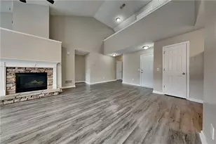 3974 Potomac Walk Ct, Loganville, GA 30052 - Photo 4