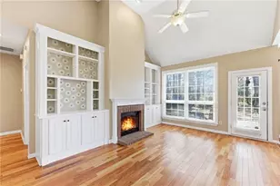 4825 Jones Bridge Woods Dr, Alpharetta, GA 30022 - Photo 6