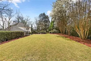 635 Idlewood Dr, Atlanta, GA 30327 - Photo 38