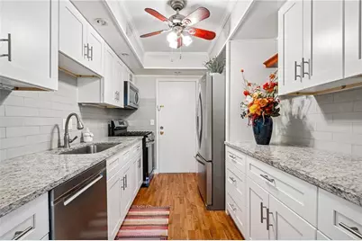 6851 Roswell Road #F32, Atlanta, GA 30328 - Photo 10