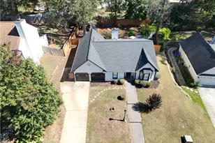 1089 Legacy Ln, Lawrenceville, GA 30044 - Photo 2