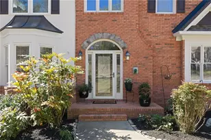 113 Highgrove Dr, Suwanee, GA 30024 - Photo 2