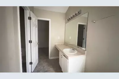 401 Overlook, Conyers, GA 30012 - Photo 6