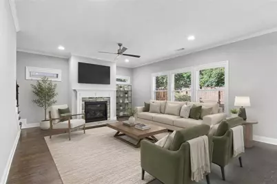 1056 Johnson Grove, Atlanta, GA 30318 - Photo 6
