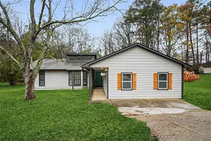 9573 Briar Creek Ct, Jonesboro, GA 30238 - Photo 2