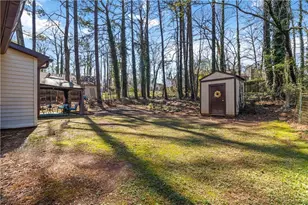 811 Longfellow Ct, Stone Mountain, GA 30088 - Photo 30