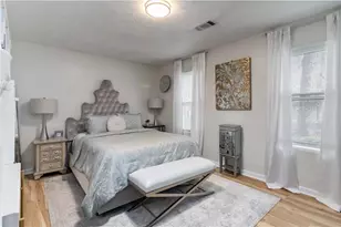 811 Longfellow Ct, Stone Mountain, GA 30088 - Photo 10