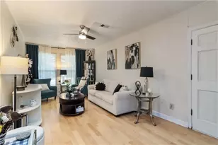 811 Longfellow Ct, Stone Mountain, GA 30088 - Photo 18